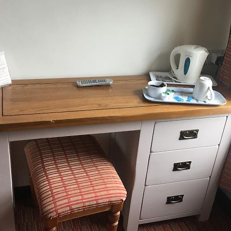 Winston Manor Guesthouse Rooms Churchill  Esterno foto