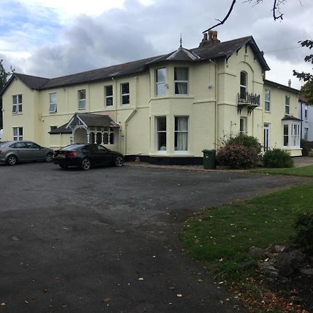 Winston Manor Guesthouse Rooms Churchill  Esterno foto