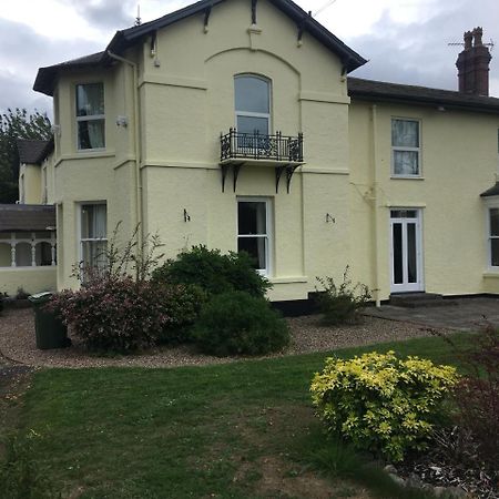 Winston Manor Guesthouse Rooms Churchill  Esterno foto
