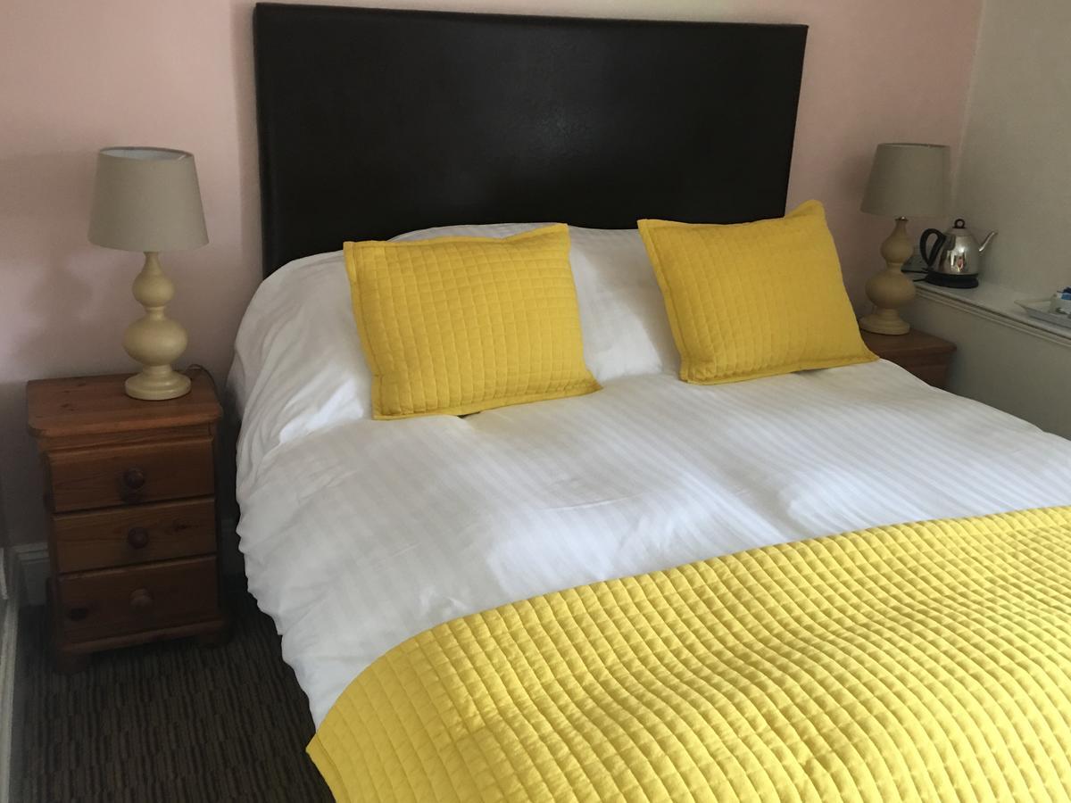 Winston Manor Guesthouse Rooms Churchill  Esterno foto