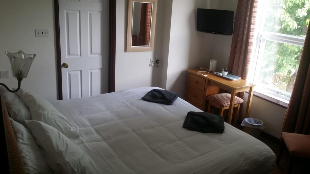 Winston Manor Guesthouse Rooms Churchill  Esterno foto