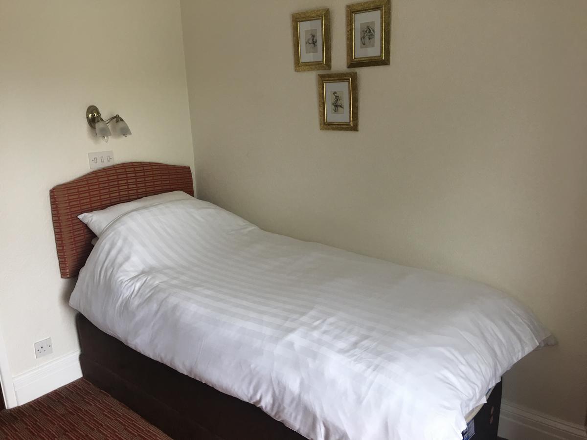 Winston Manor Guesthouse Rooms Churchill  Esterno foto