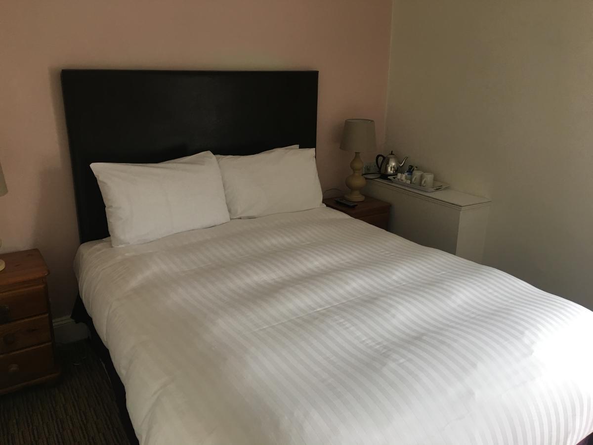 Winston Manor Guesthouse Rooms Churchill  Esterno foto