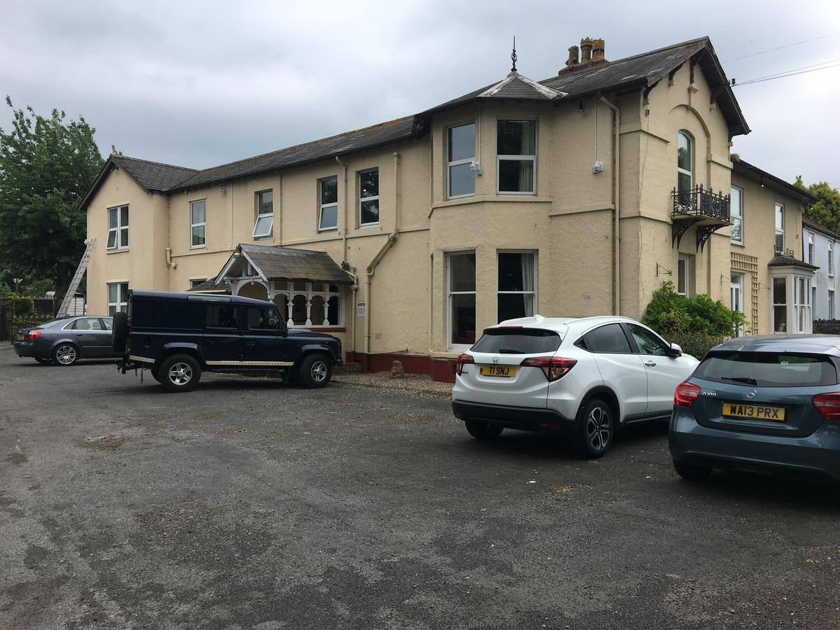 Winston Manor Guesthouse Rooms Churchill  Esterno foto