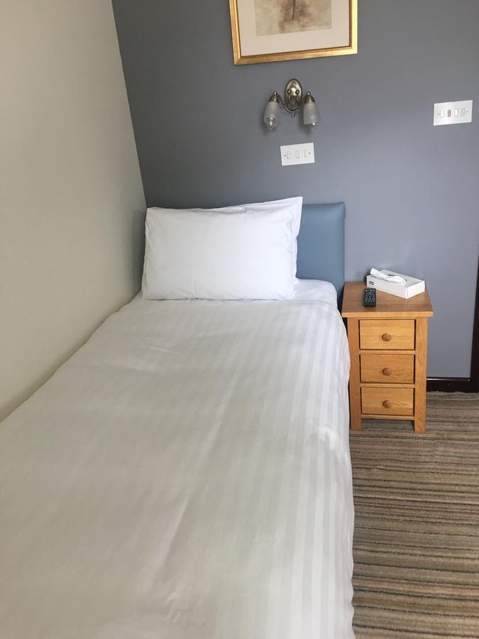 Winston Manor Guesthouse Rooms Churchill  Esterno foto