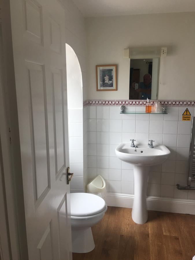 Winston Manor Guesthouse Rooms Churchill  Esterno foto