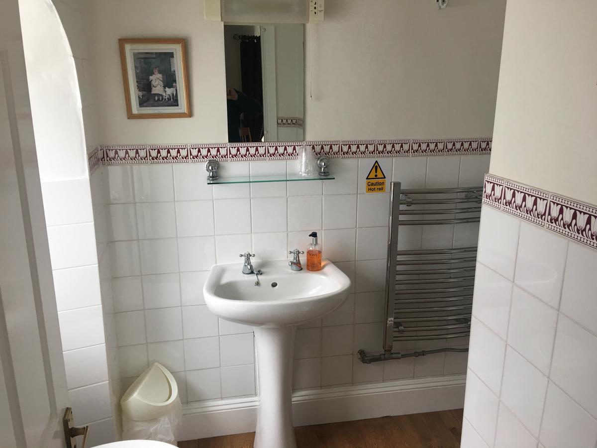 Winston Manor Guesthouse Rooms Churchill  Esterno foto