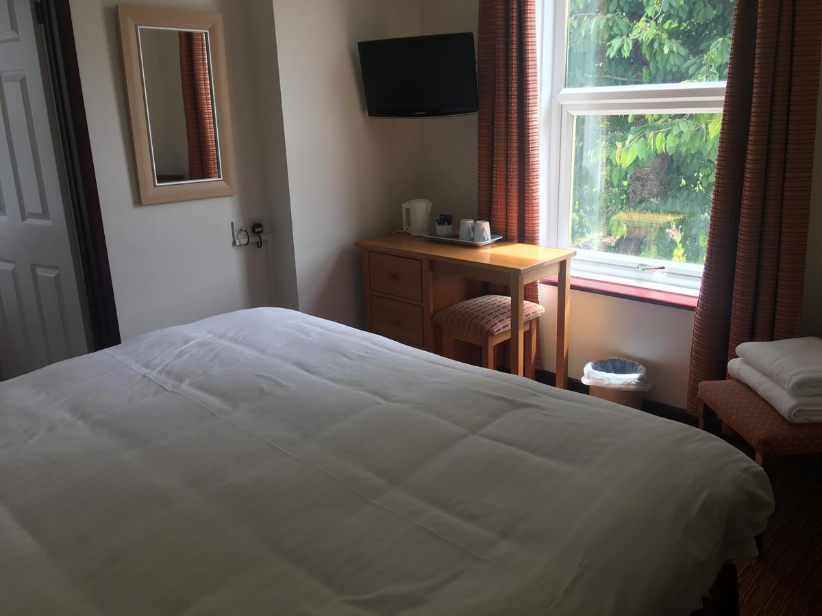Winston Manor Guesthouse Rooms Churchill  Esterno foto