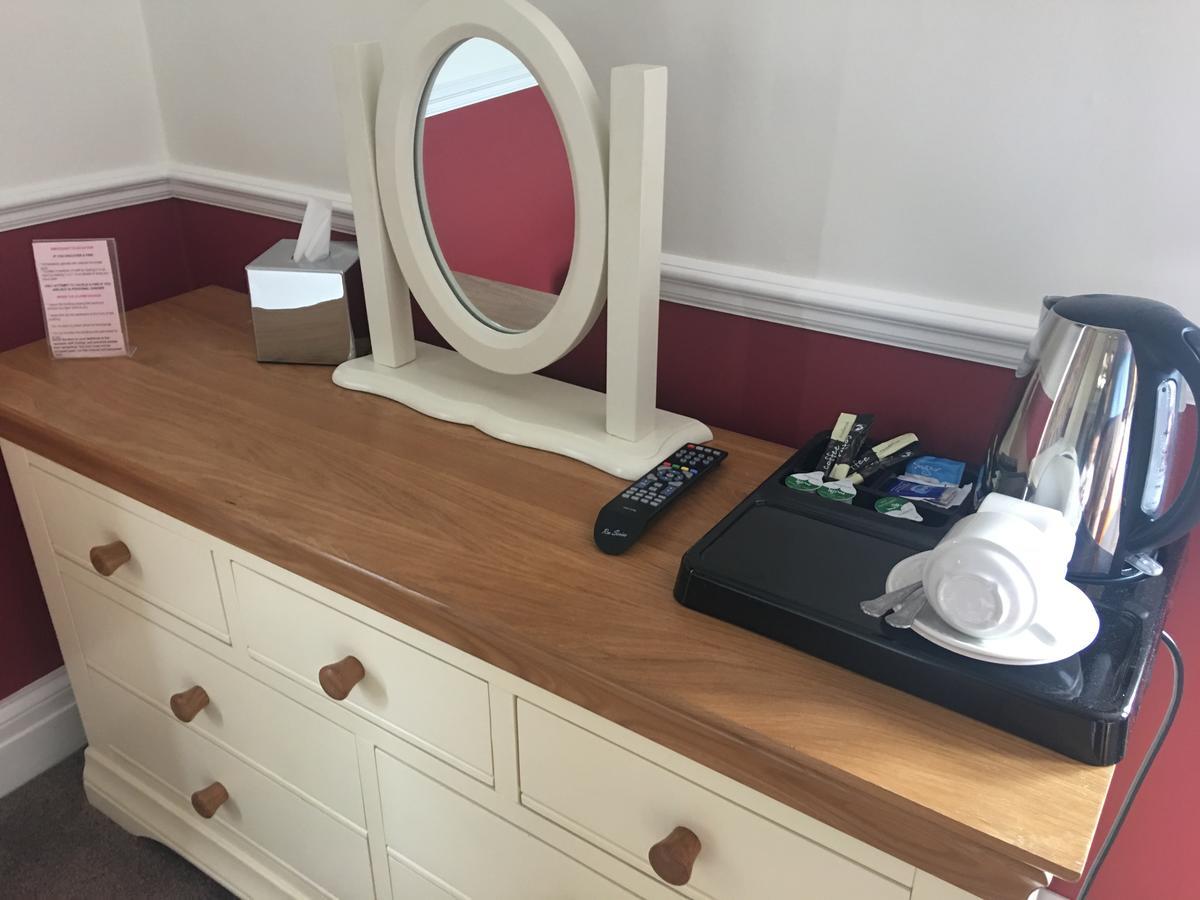 Winston Manor Guesthouse Rooms Churchill  Esterno foto