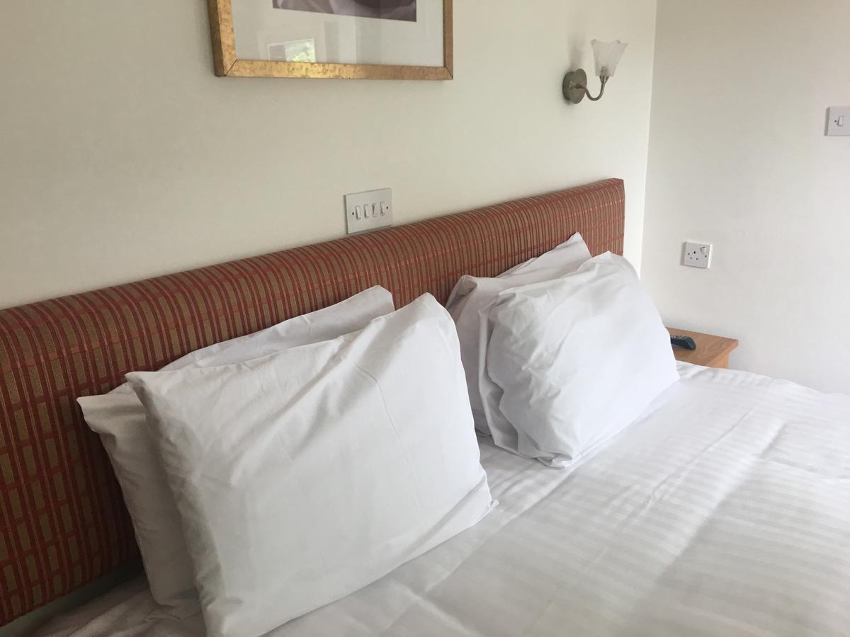 Winston Manor Guesthouse Rooms Churchill  Esterno foto