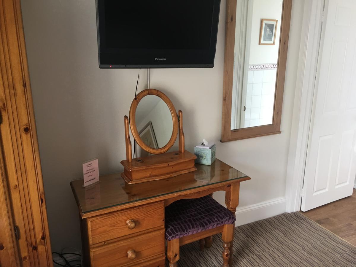Winston Manor Guesthouse Rooms Churchill  Esterno foto