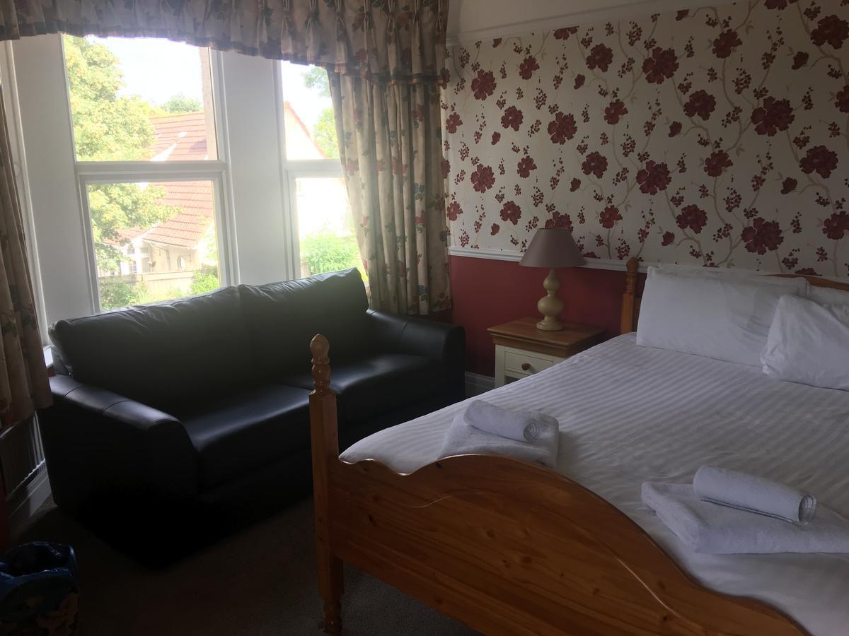 Winston Manor Guesthouse Rooms Churchill  Esterno foto