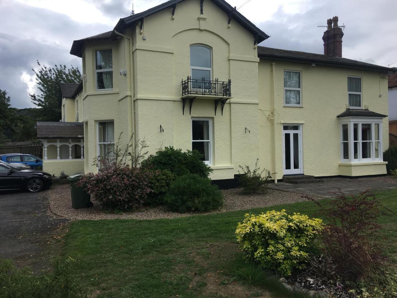 Winston Manor Guesthouse Rooms Churchill  Esterno foto